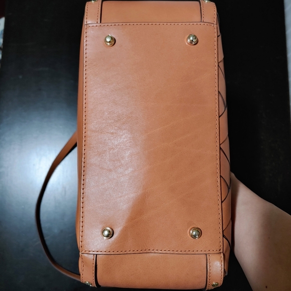 NEW Brahmin Carla Tan Nelani Medium Zig Zag Woven Leather Satchel Caramel Color - Picture 8 of 12